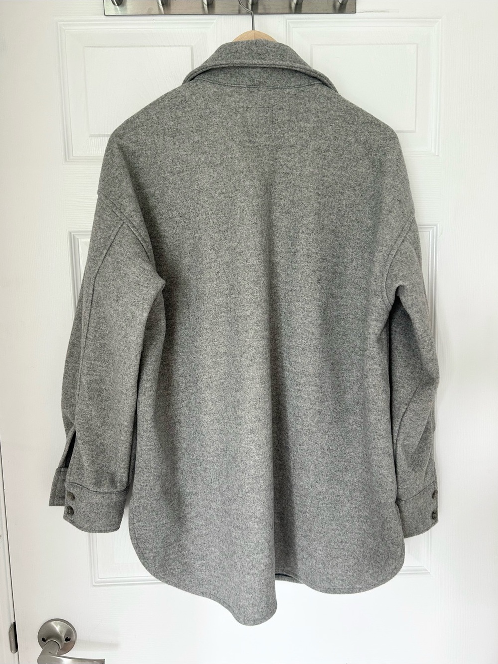 H&M Gray Oversized Button-Front Shacket - Picture 2 of 4